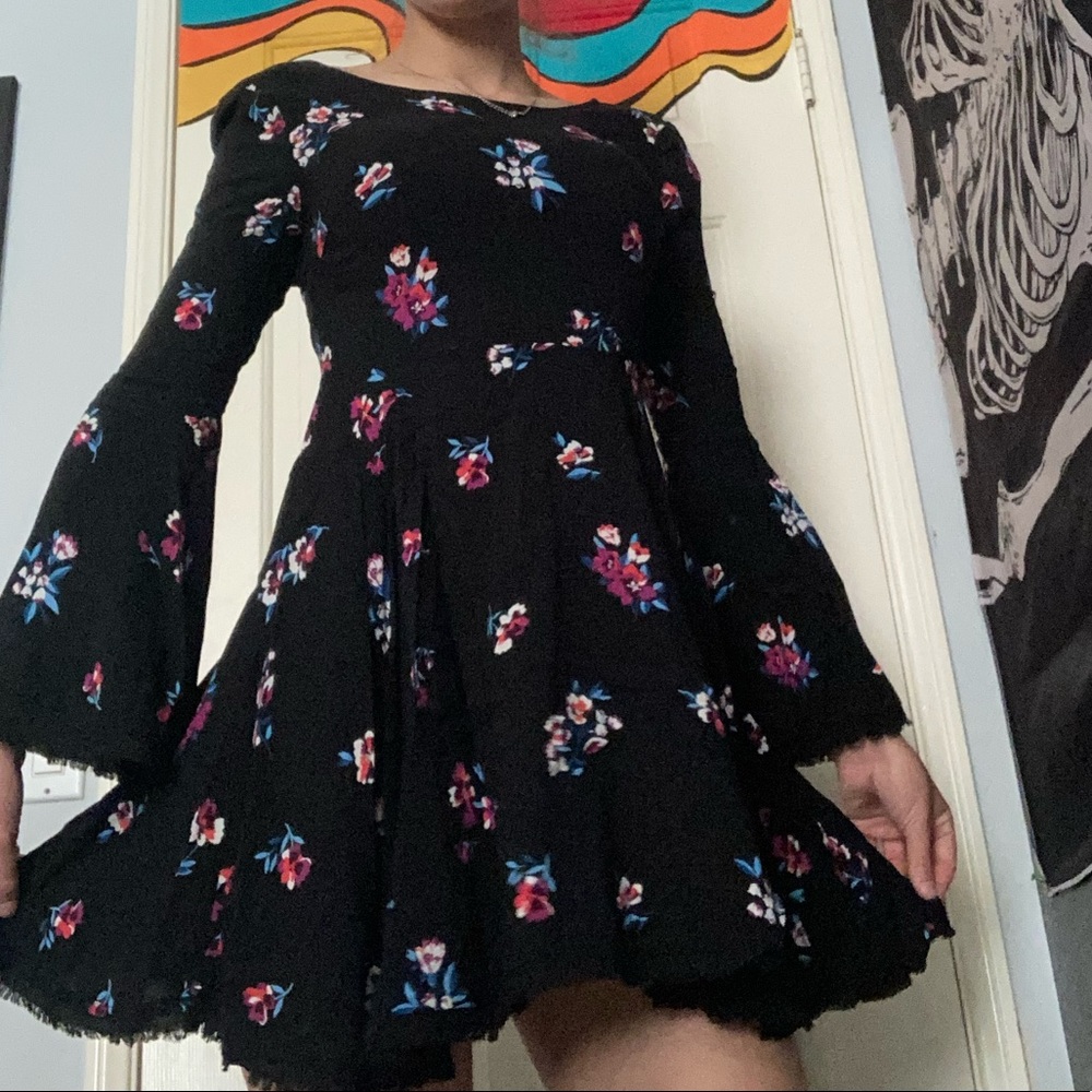 Dress (never worn)